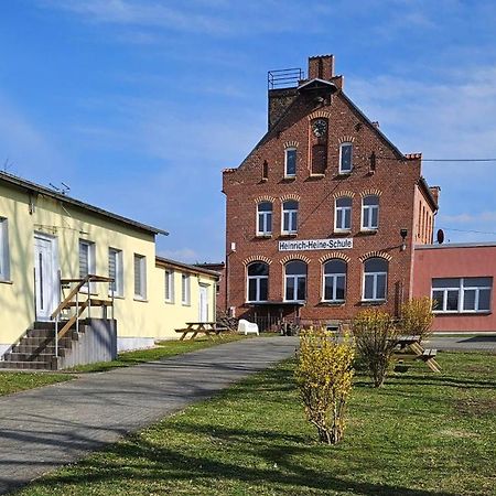 Gästehaus Heinrich Heine Schule Bad Dürrenberg Exterior foto