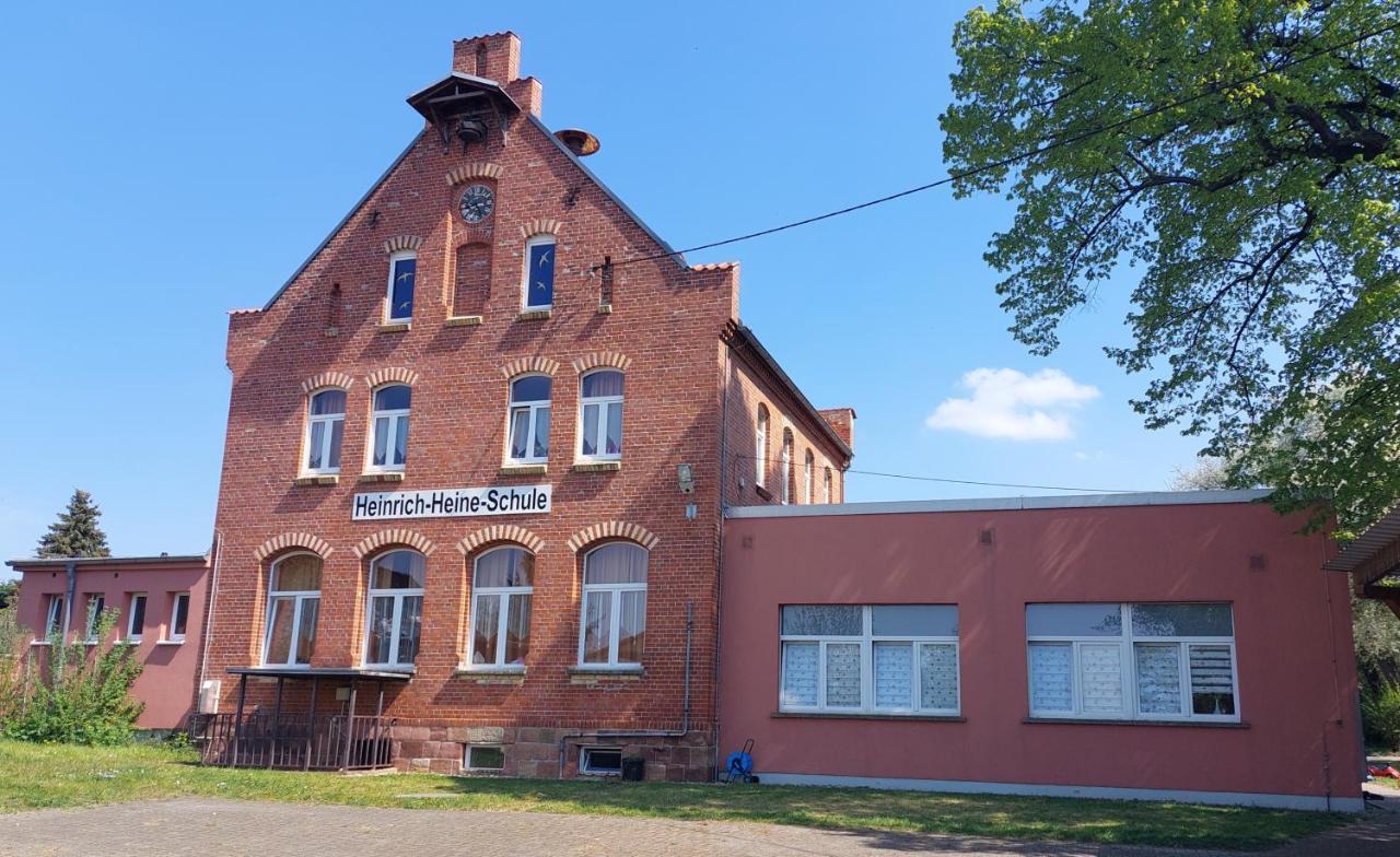 Gästehaus Heinrich Heine Schule Bad Dürrenberg Exterior foto